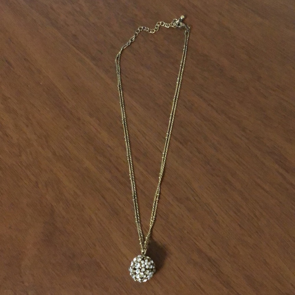 BCBG, Gold/pearl ball necklace